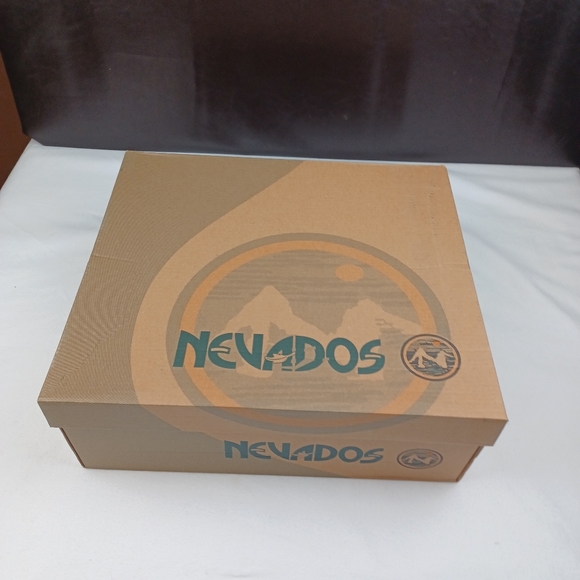 Nevados men's Arkley Waterproof boots Sz 12 - Picture 16 of 16